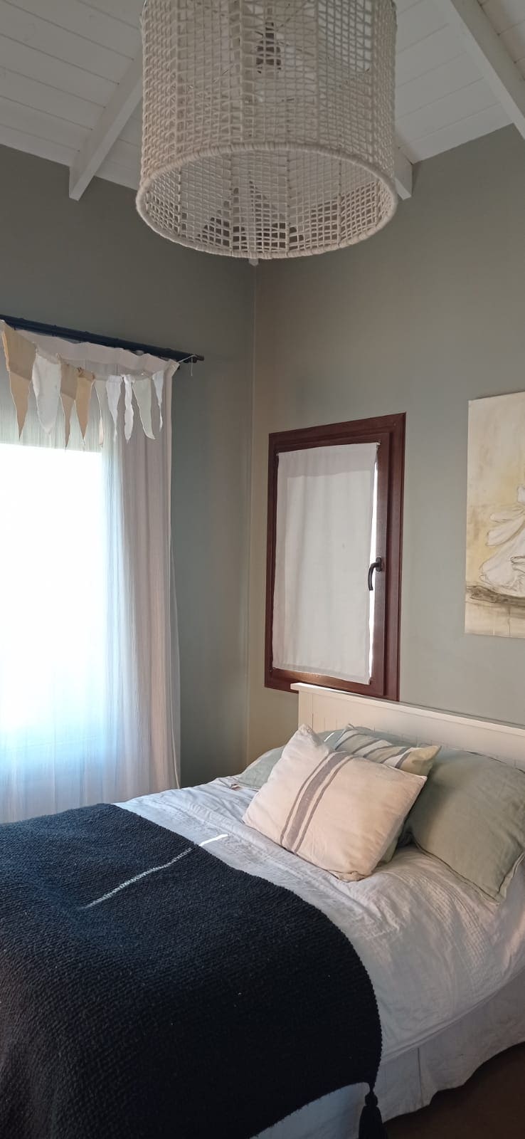 4e6e6d66-c06c-484a-9b81-6bf9987272aa