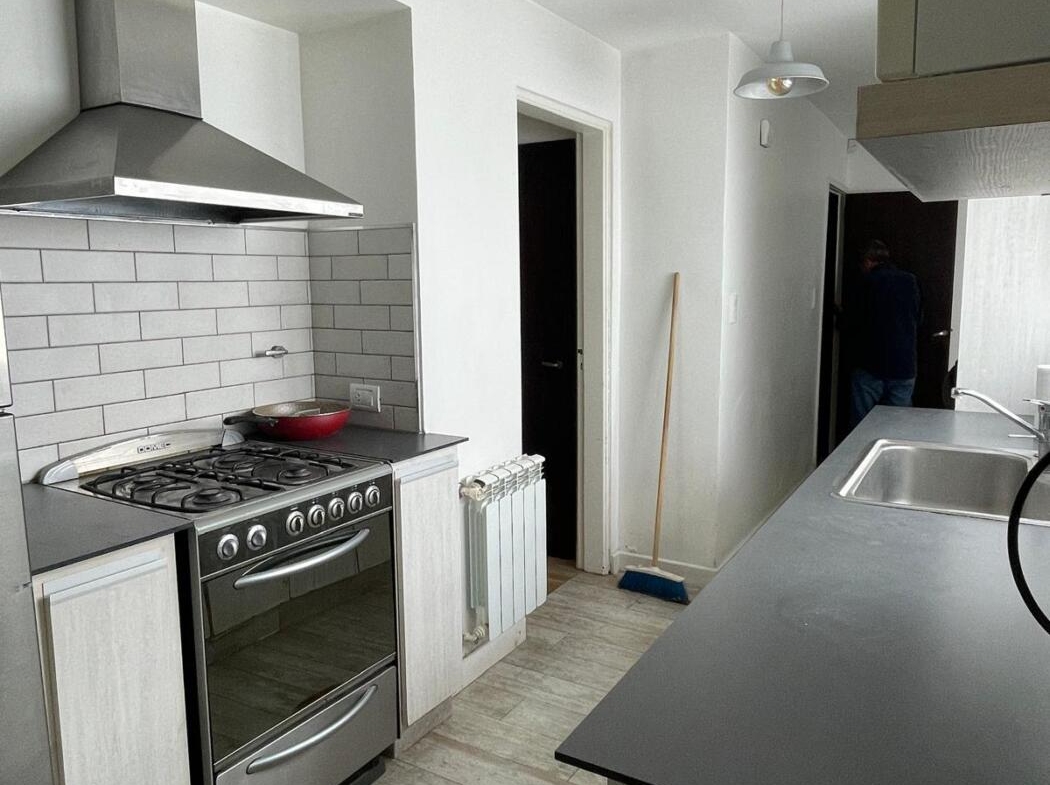1050